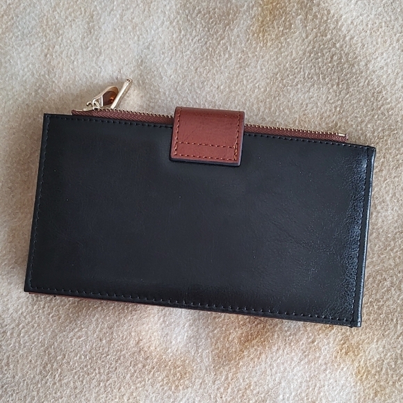 BOSTANTEN Ladies Black and Brown Wallet NWOT - Picture 2 of 7